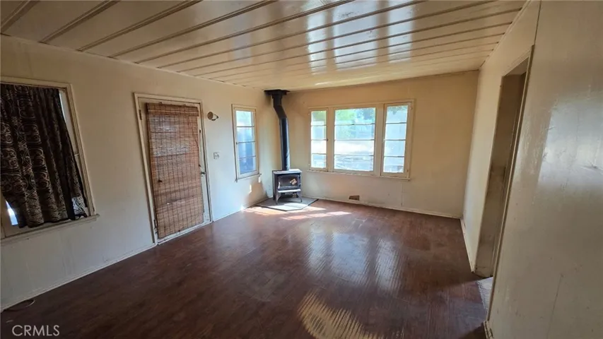 Front/Living Room