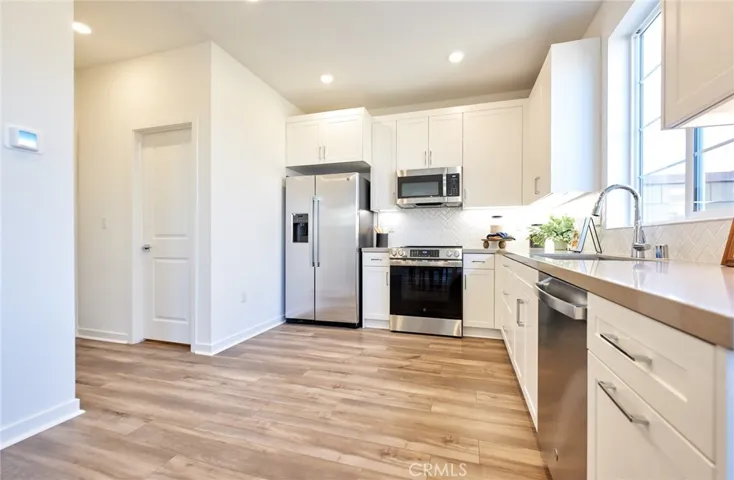 16554 Stone Pine Lane, Fontana, California 92336