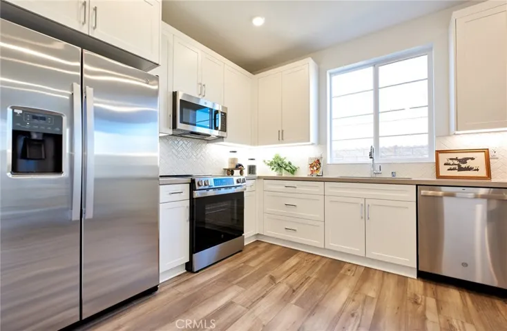 16554 Stone Pine Lane, Fontana, California 92336