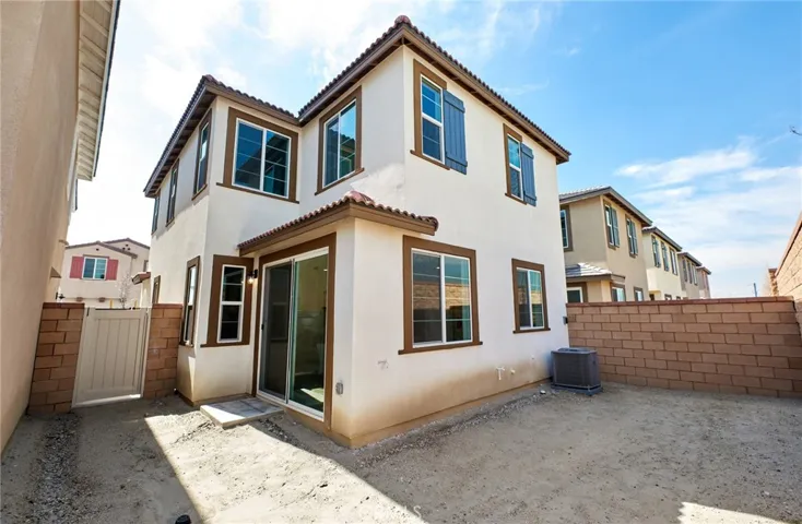 16554 Stone Pine Lane, Fontana, California 92336