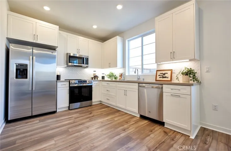 16554 Stone Pine Lane, Fontana, California 92336