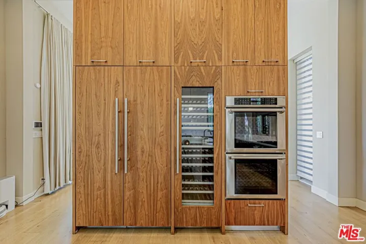 310 N Lucerne Boulevard, Los Angeles, California 90004