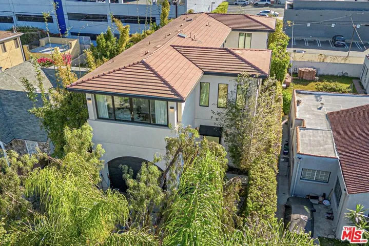 310 N Lucerne Boulevard, Los Angeles, California 90004
