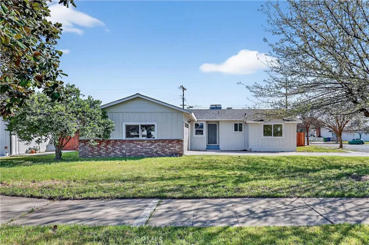 1490 Tamarack Avenue, Atwater, California 95301