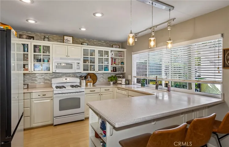 Open kitchen