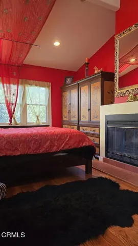 bd5a165ed4f724092ba3332691b6d8d8-uncropp