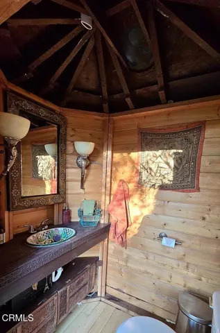 9f6a687850e2e4e67cb259844d534596-uncropp