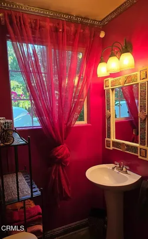 86f11bd264a4bd3e3cb38c0a397a6321-uncropp