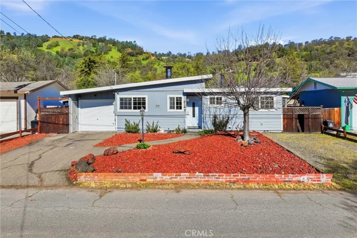 12762 Shoreview Drive, Clearlake Oaks, California 95423