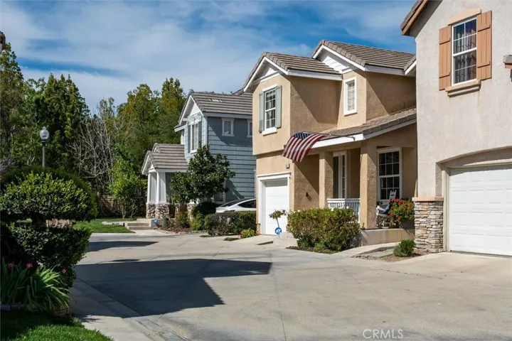 23361 Pike, Valencia, California 91355