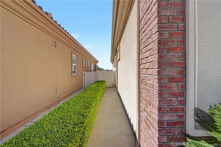 Entry to front door