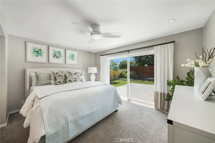 Large sliding glass door lets those wonderful ocean breezes in!