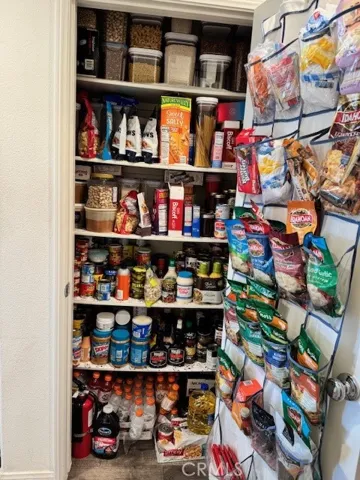 Kitchen pantry