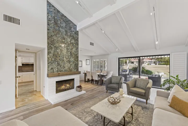 Living Fireplace Grand