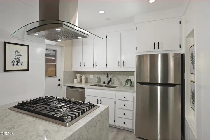 7 Kitchen