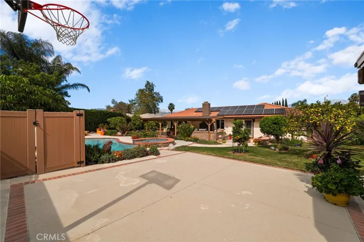524 S Rancho Simi, Covina, California 91724