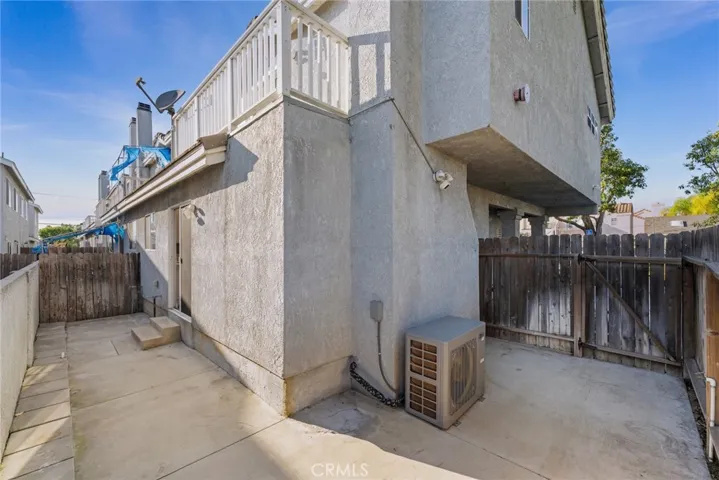 8689 Moody, Cypress, California 90630
