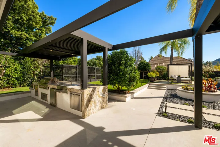 29402 Deerview Court, Agoura Hills, California 91301