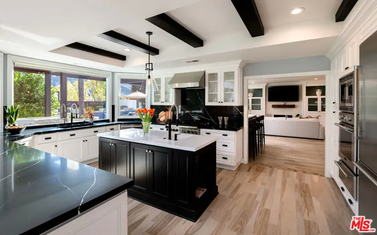29402 Deerview Court, Agoura Hills, California 91301