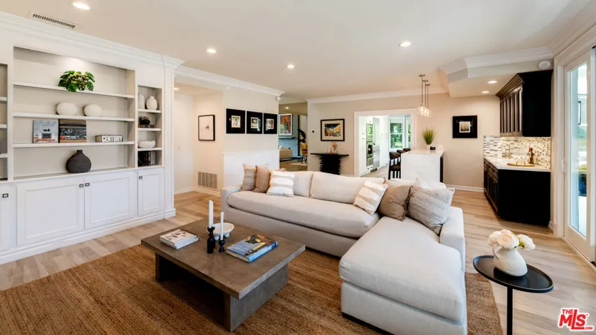 29402 Deerview Court, Agoura Hills, California 91301