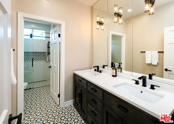 29402 Deerview Court, Agoura Hills, California 91301