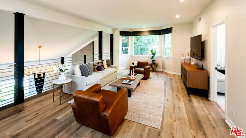 29402 Deerview Court, Agoura Hills, California 91301