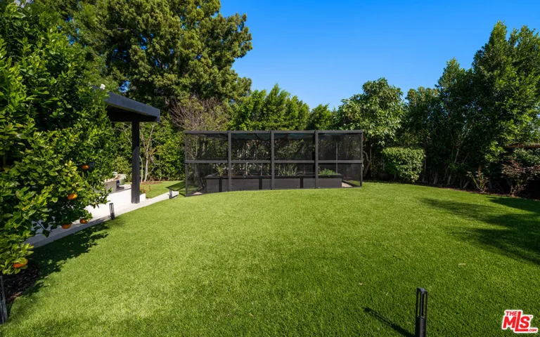 29402 Deerview Court, Agoura Hills, California 91301
