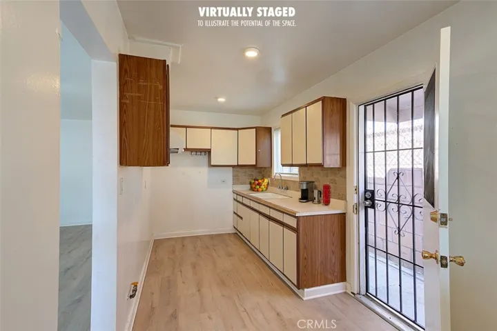 13317 Bixler, Downey, California 90242