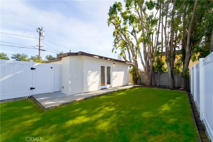 328 N Roosevelt Avenue A, Fullerton, California 92832