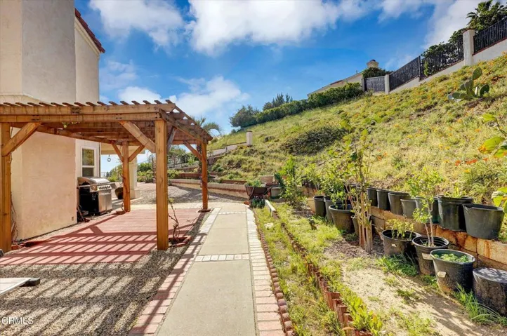 10-12477 Rajah St-10