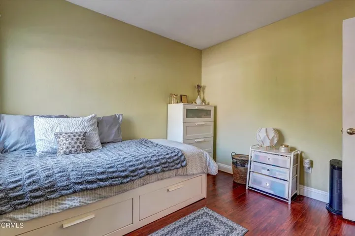 33-12477 Rajah St-33