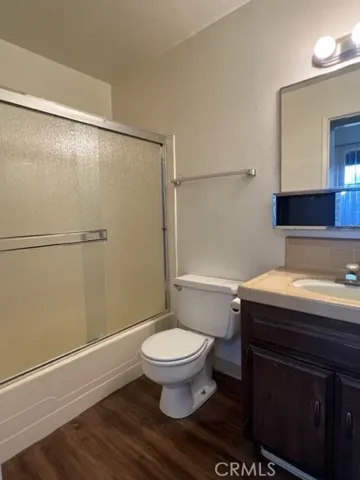 UNIT A - Main Bathroom Property is currently occupied - Photos are from vacancy prior to this tenant