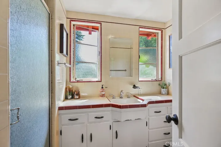 1804 Valle Vista, Redlands, California 92373