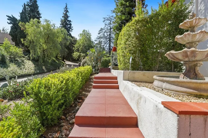 walkway and fountain from driveway