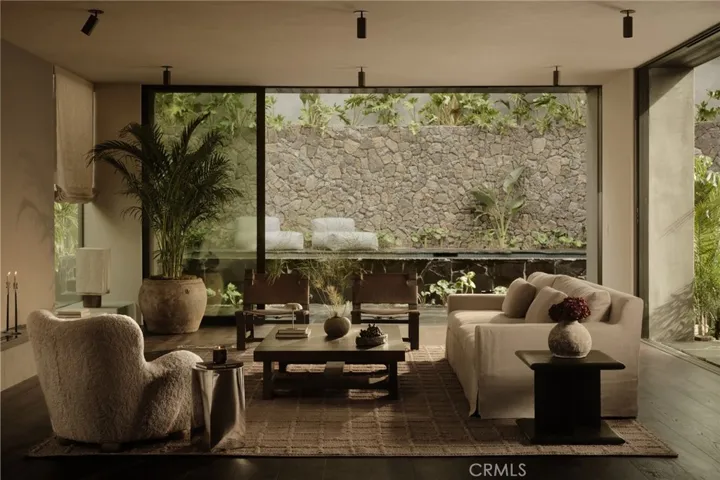 3710 Goodland Avenue, Studio City, California 91604