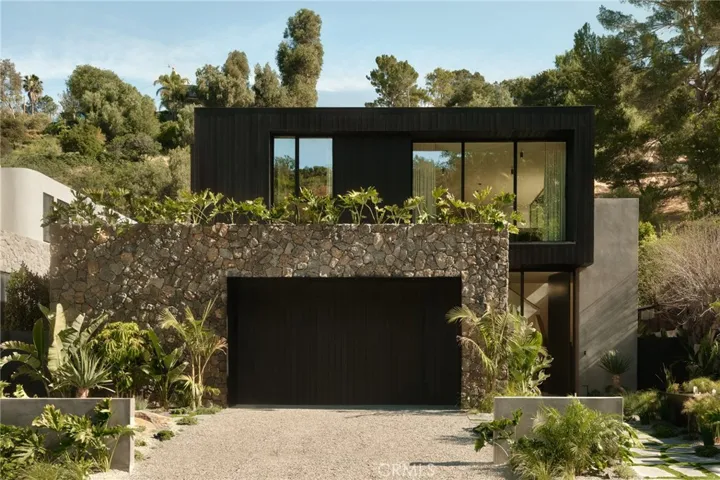 3710 Goodland Avenue, Studio City, California 91604