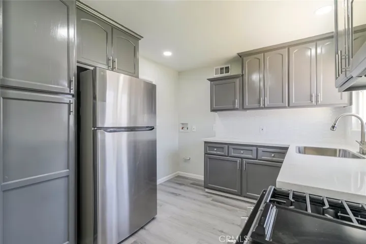 44961 5th Street E, Lancaster, California 93535