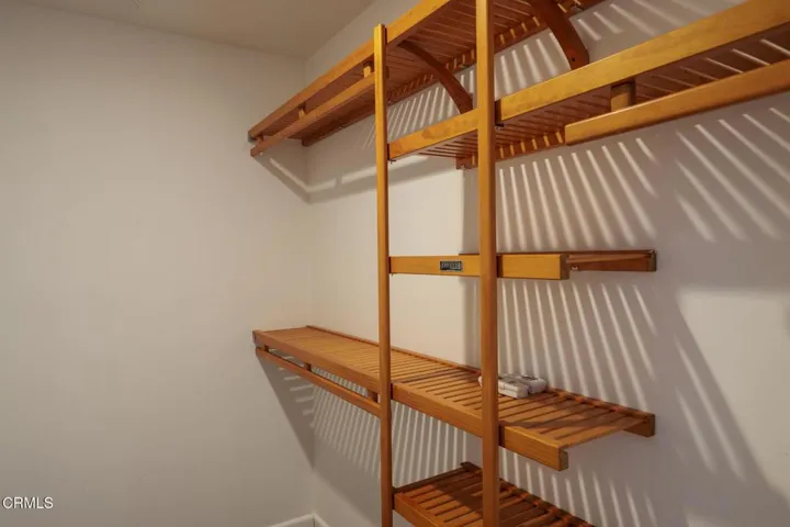 20-web-or-mls-2696 Casitas Ave by Pierre