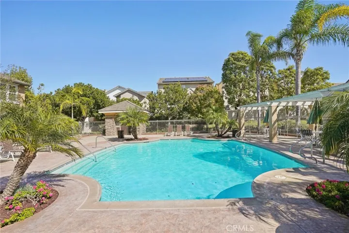 2889 Plaza Del Amo, Torrance, California 90503