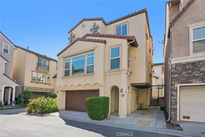 2889 Plaza Del Amo, Torrance, California 90503