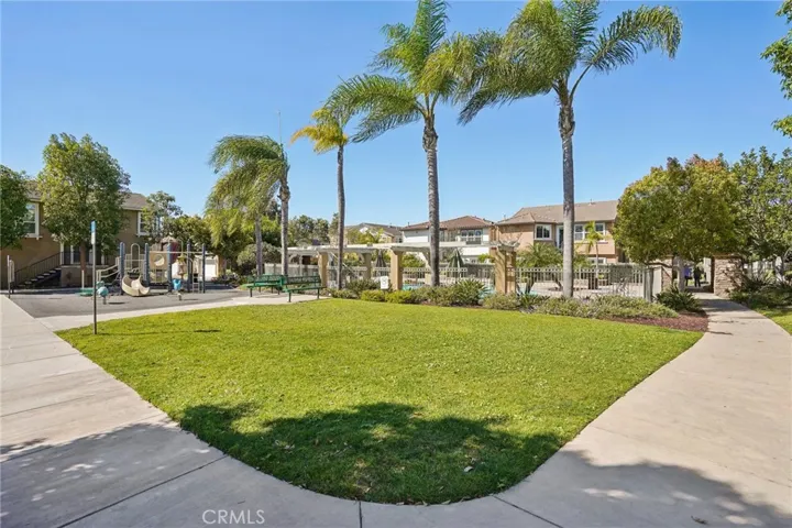 2889 Plaza Del Amo, Torrance, California 90503