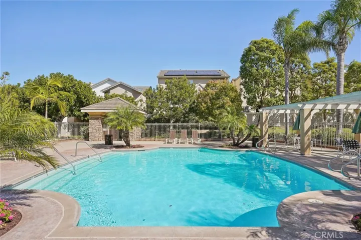 2889 Plaza Del Amo, Torrance, California 90503