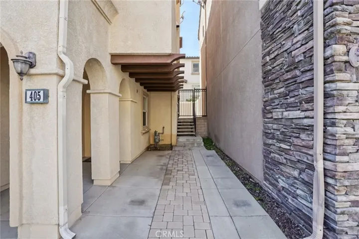2889 Plaza Del Amo, Torrance, California 90503