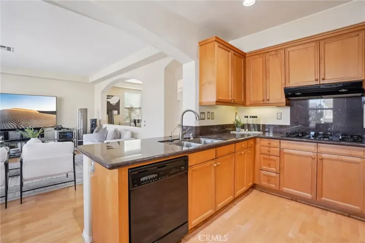 2889 Plaza Del Amo, Torrance, California 90503