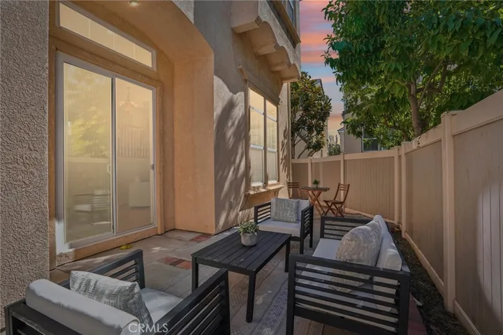 2889 Plaza Del Amo, Torrance, California 90503