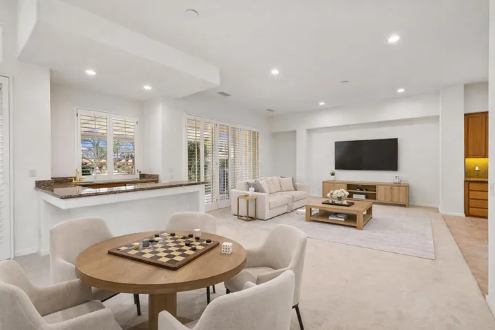 47 web Virtually Staged