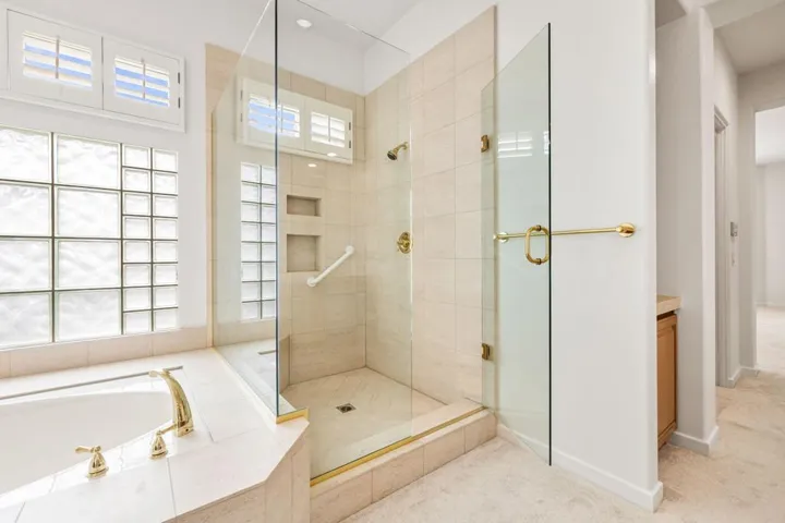 62-web-or-mls-8M4A7128