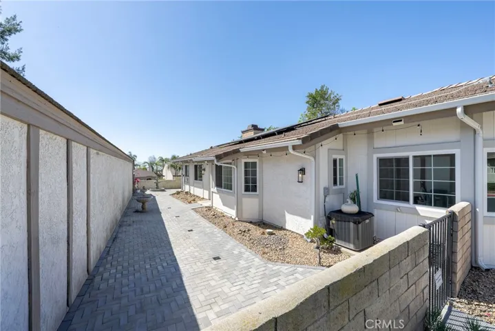 1254 Tamarisk, Upland, California 91784