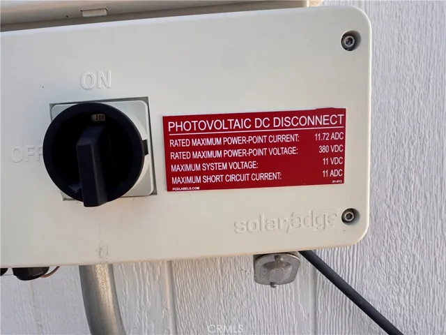 Photovoltaic DC Disconnet