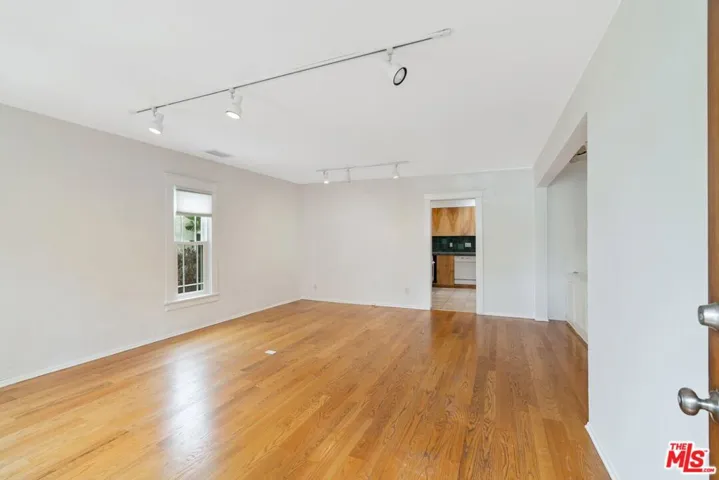Living Room & Dining Area